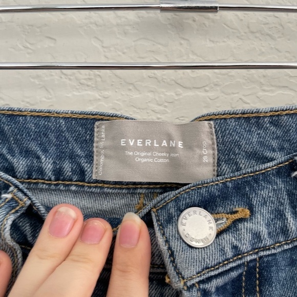 Everlane The Original Cheeky Jean in Organic Cotton 28 Crop - Picture 9 of 14